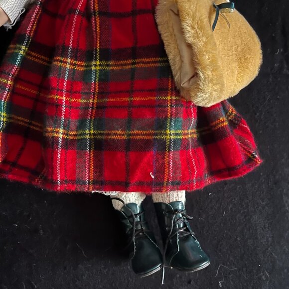 Holiday/Winter Porcelian Doll - Picture 4 of 10